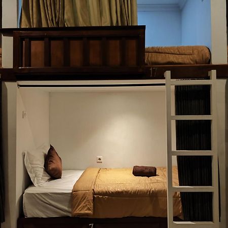 Ega S Hostel Batununggul Zewnętrze zdjęcie